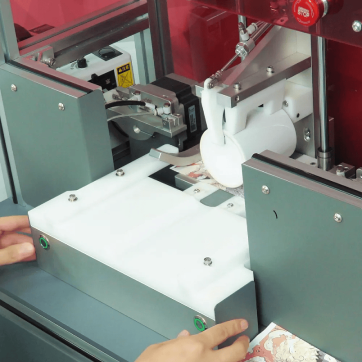 Secabo MugWrap - automat do przygotowywania kubków